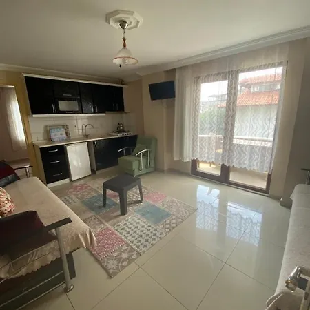 בית אירוח Lapina & Restaurant