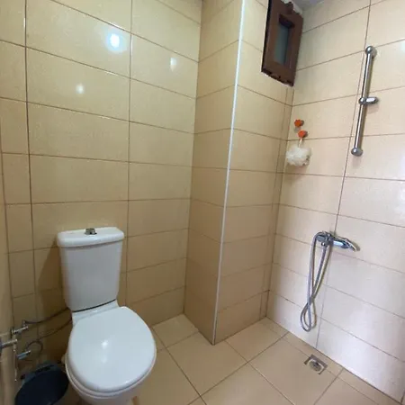 בית אירוח Lapina & Restaurant Cebeci