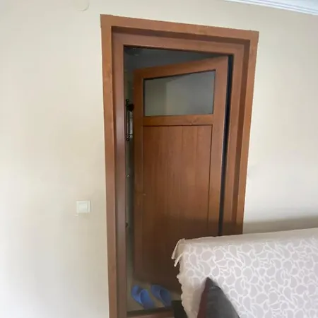 Lapina & Restaurant בית אירוח *