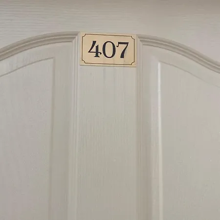 Lapina & Restaurant בית אירוח