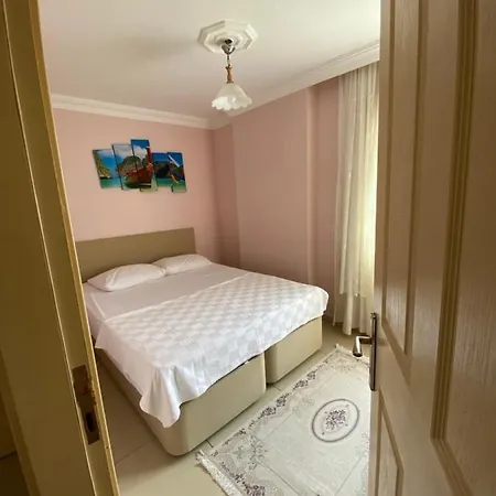 Lapina & Restaurant Homestay