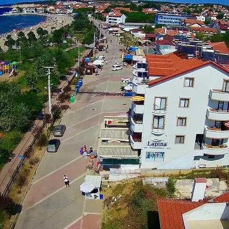 Lapina & Restaurant *